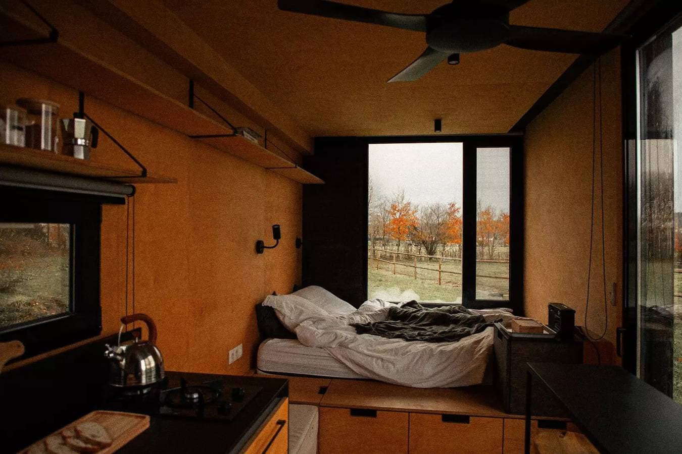Foto 6 von 19: Tiny House im Herzen der Normandie von Pferden umgeben