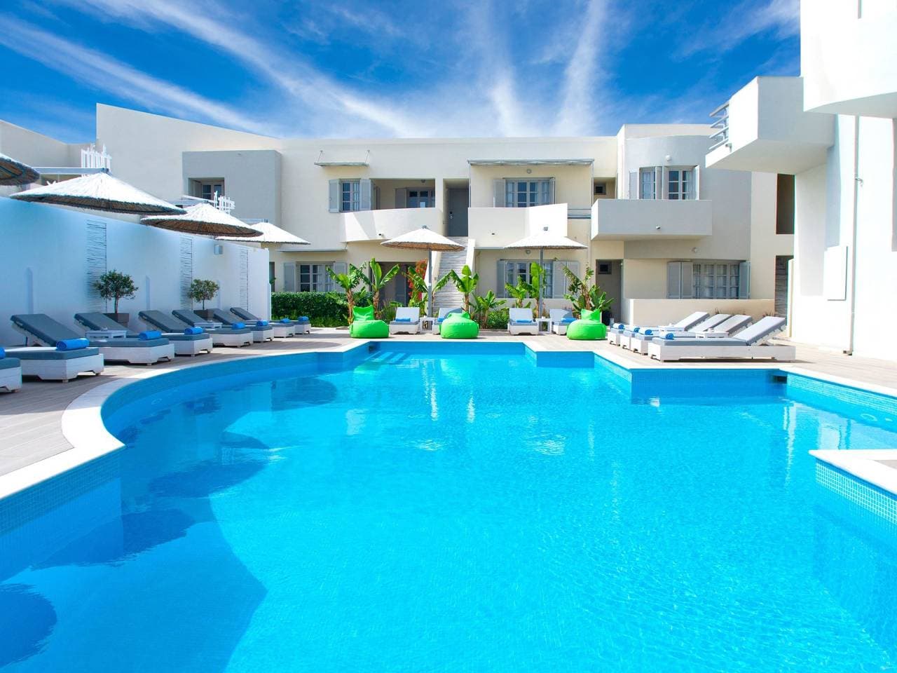 Foto 9 von 27: Elounda Garden Maxima Suite Beheiztes Schwimmbad
