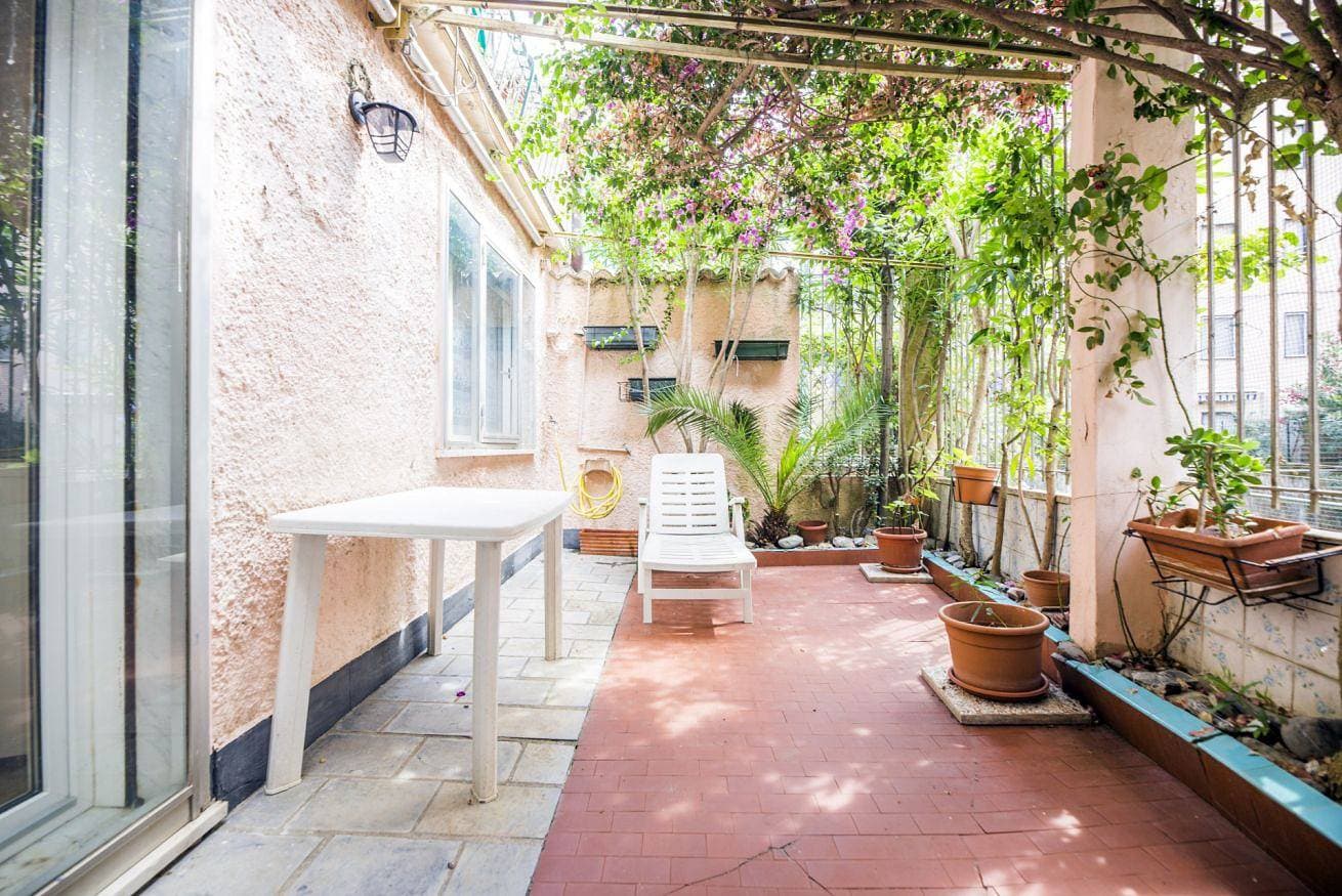 Foto 6 von 25: Ferienwohnung für 6 Personen mit Balkon/Terrasse