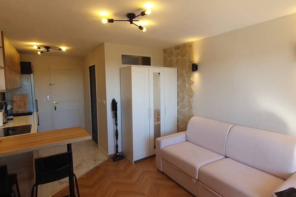 Foto 10 von 12: Ocean View | Pool Just 10 Seconds Away & Fully Equipped with Air Conditioning