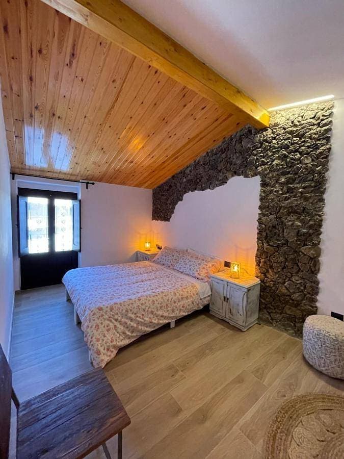 Foto 5 von 44: Two-Bedroom Apartment