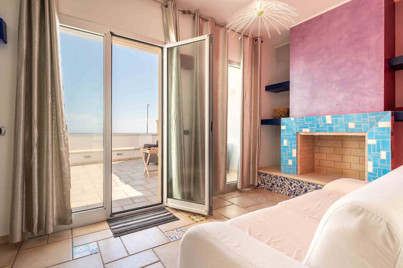 Foto 4 von 31: Apartment 'Terrazza Sul Mare' mit Meerblick, privater Terrasse und Klimaanlage