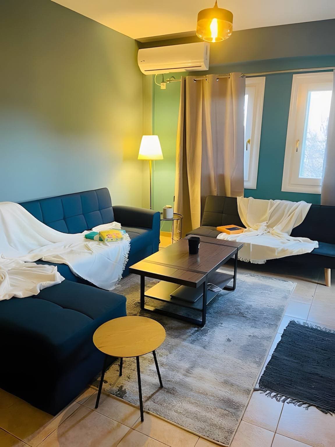Foto 3 von 29: Apartment 'Aegina Luxury' mit Bergblick, WLAN und Klimaanlage