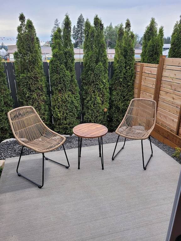 Foto 12 von 40: New Cozy, Modern 3-bedroom home. Close to dtwn Cda