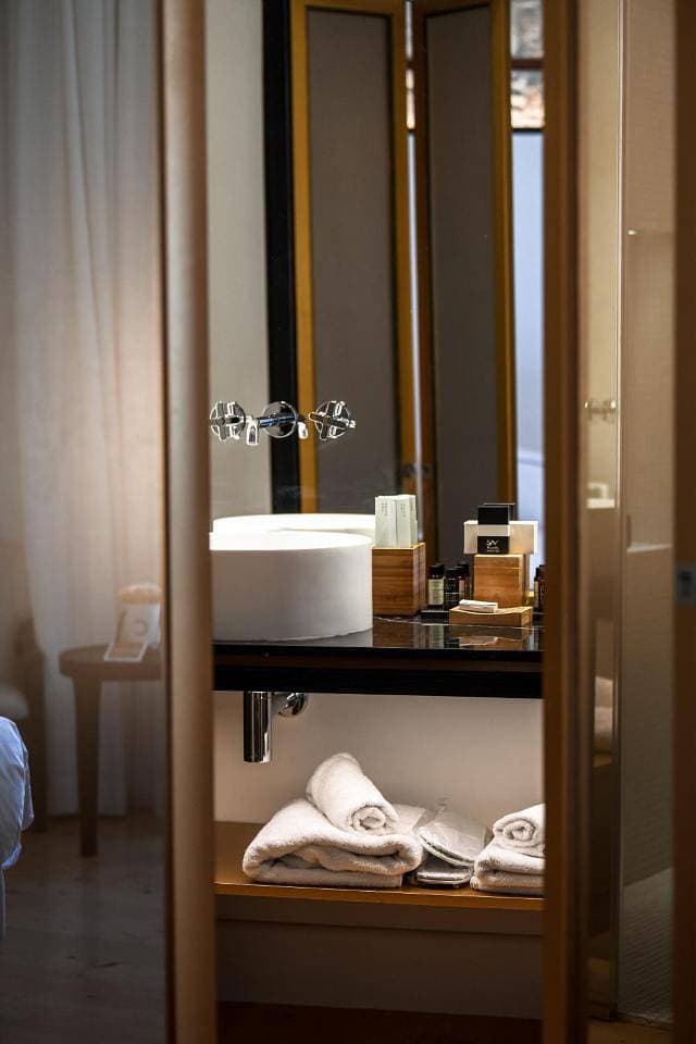 Foto 9 von 34: Standard Double or Twin Room