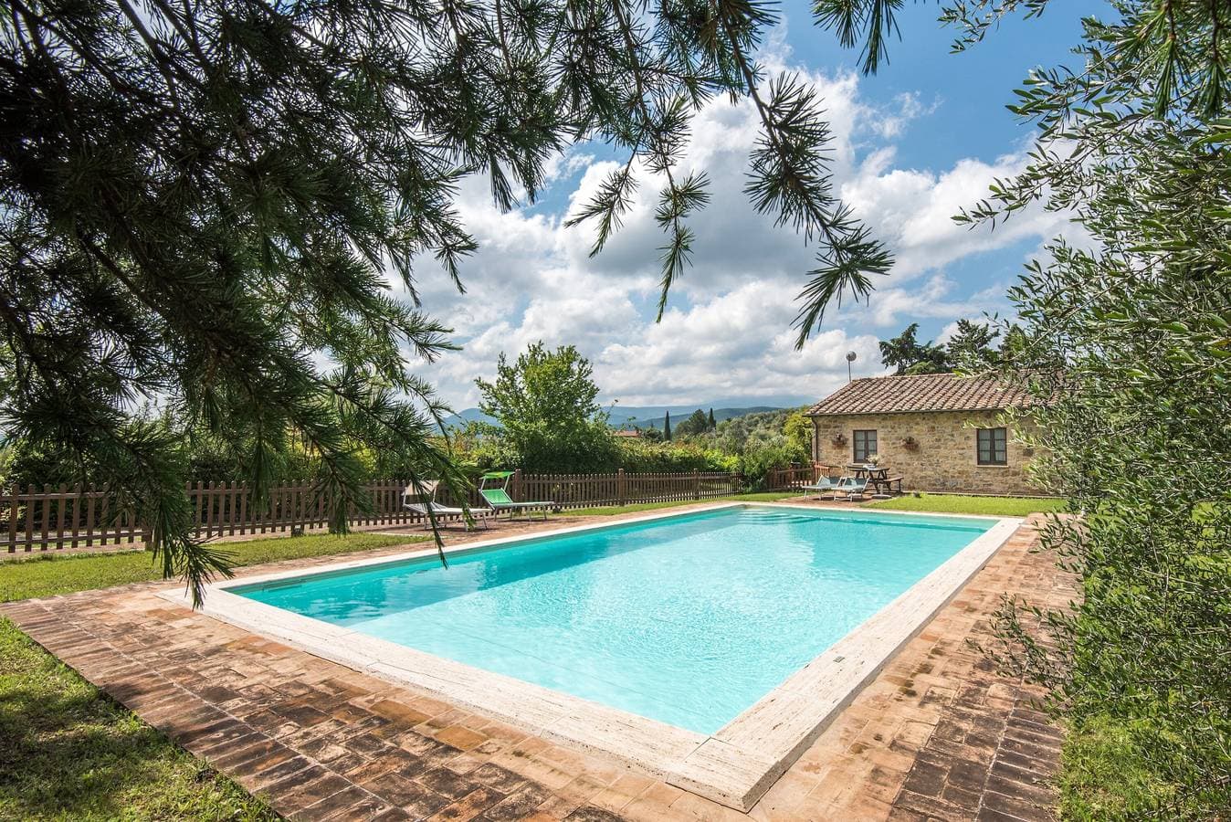 Foto 7 von 23: Agriturismo 'Villa Agriturismo Il Pratone' mit Bergblick, privatem Pool und WLAN