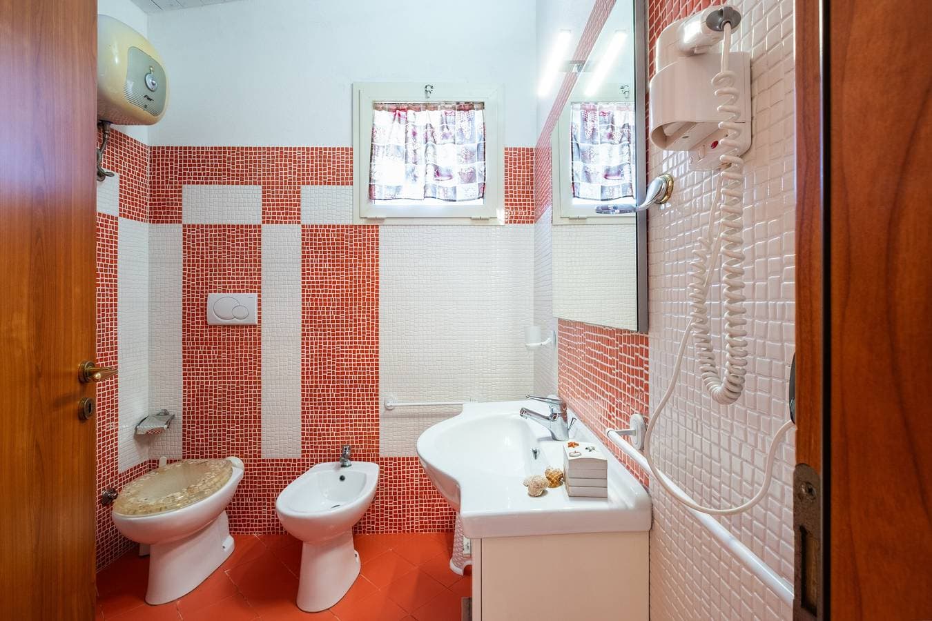 Foto 10 von 30: Boutique Villa – Loft Aura mit Gemeinschaftsterrasse, WLAN & Klimaanlage