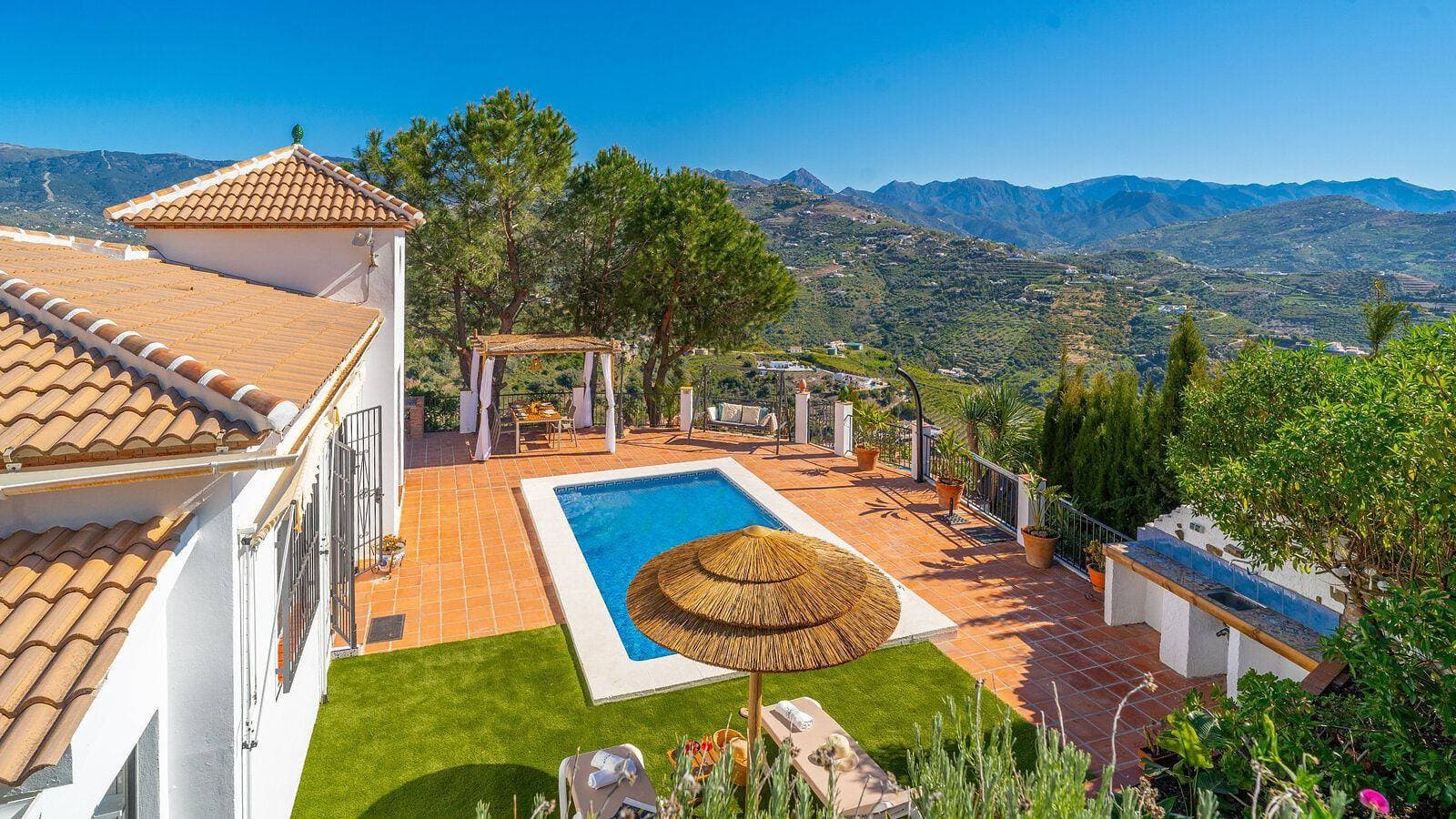 Foto 2 von 42: Villa María Sayalonga by Ruralidays