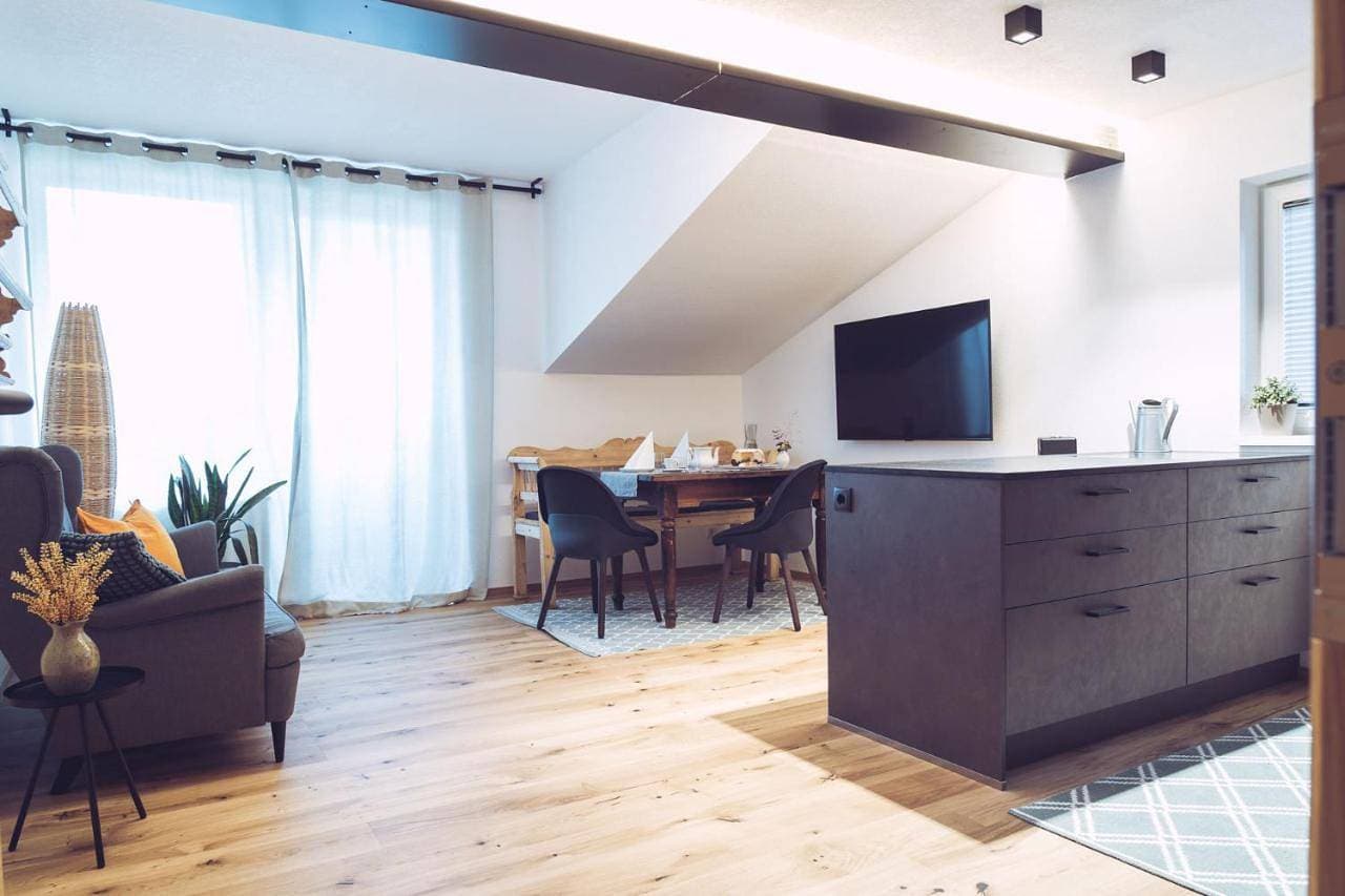 Foto 5 von 39: One-Bedroom Apartment