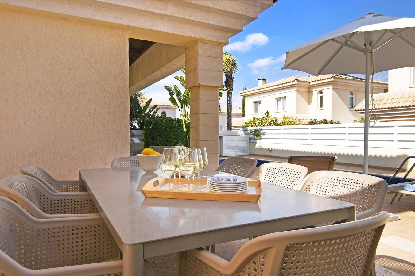 Foto 8 von 35: Villa für 8 Personen mit Balkon