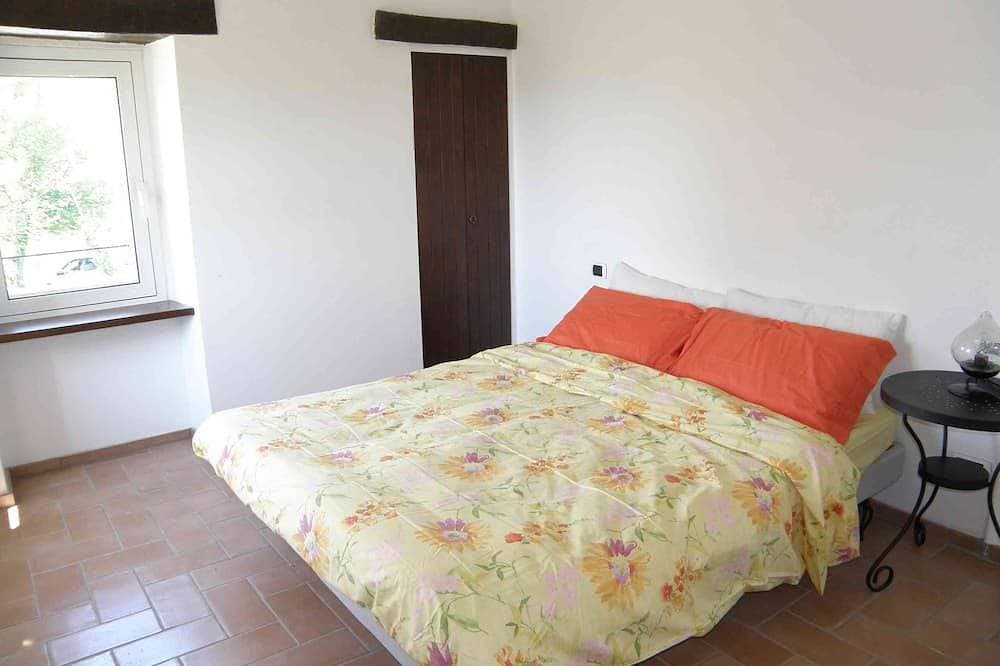 Foto 2 von 30: Villa mit Pool, nicht weit vom Meer, ruhig gelegen, mit herrlichem Ausblick