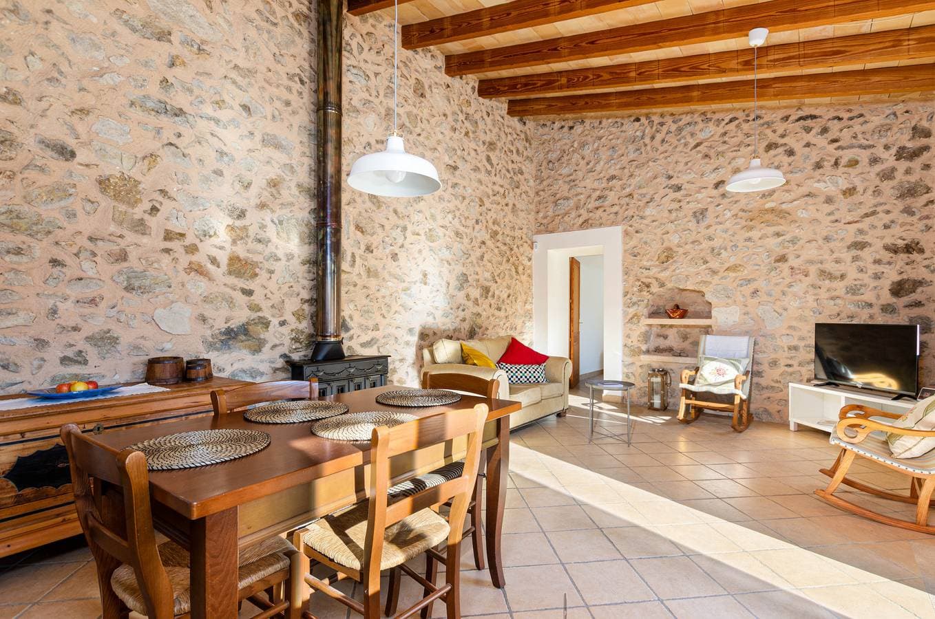 Foto 5 von 27: YourHouse Son Tey