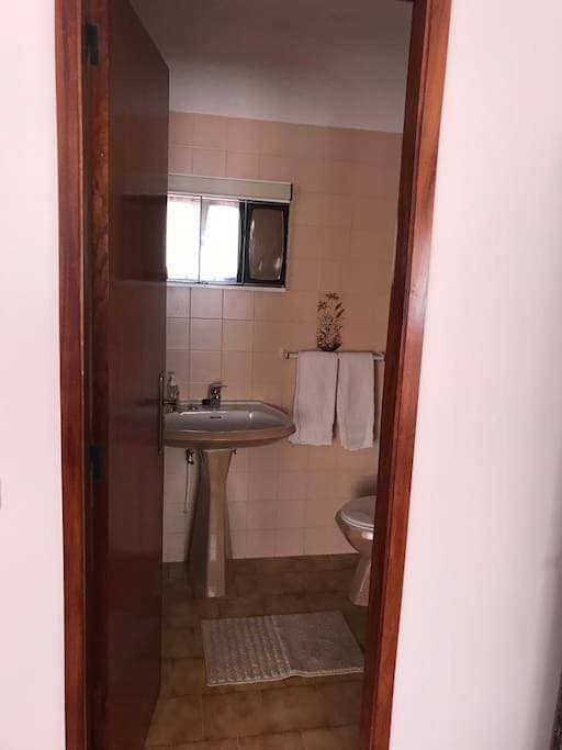 Foto 6 von 41: Two-Bedroom Apartment