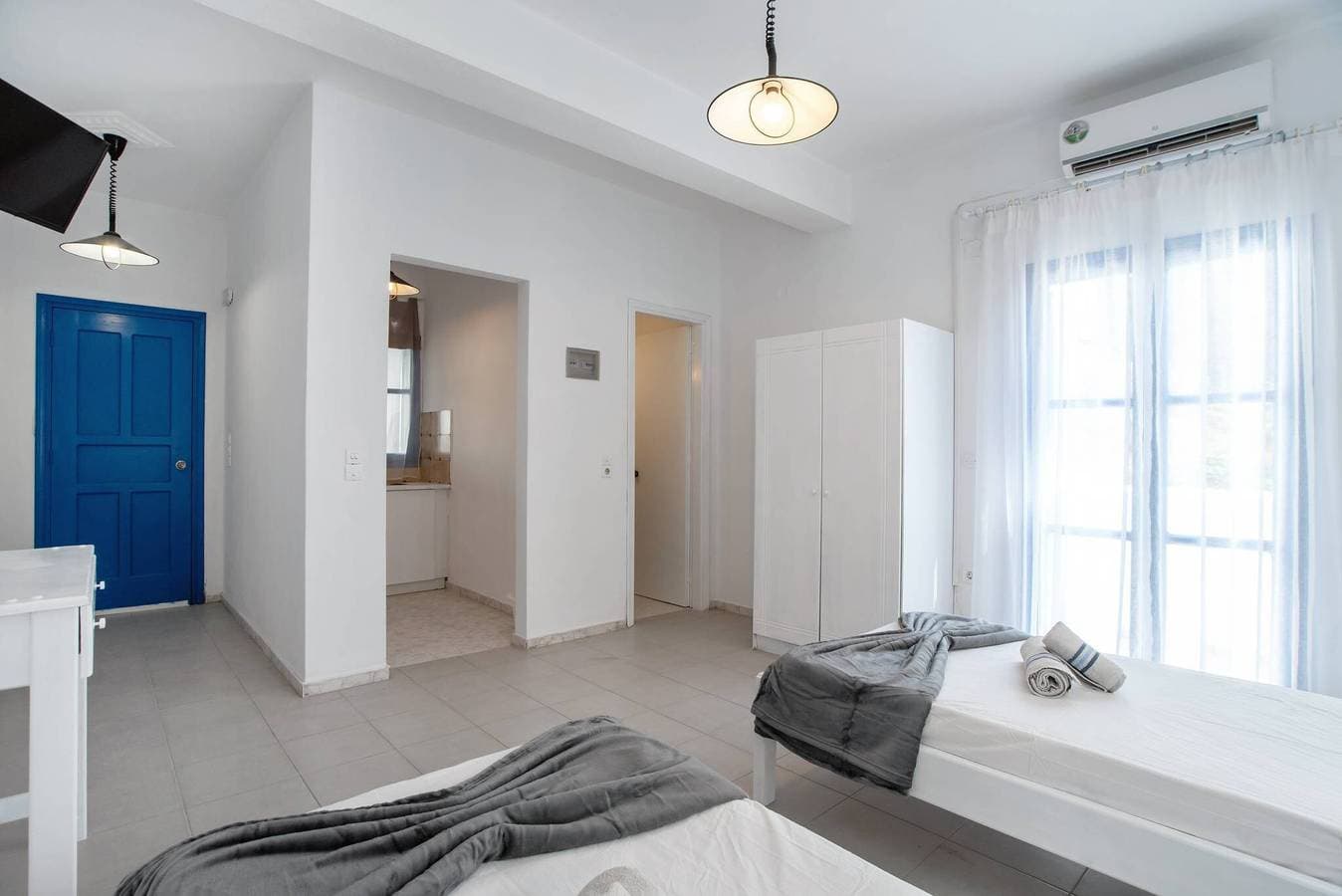 Foto 12 von 59: Economy Doppelzimmer 2 mit Balkon und Klimaanlage