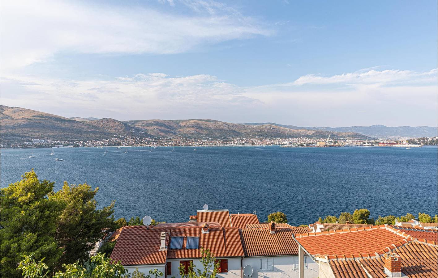 Foto 13 von 23: Apartment mit Meerblick, Pool und Terrasse, 700 m vom Strand entfernt