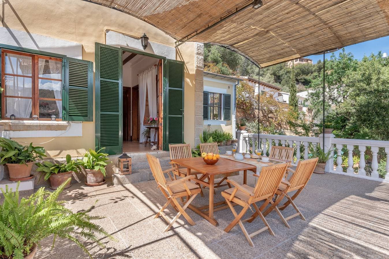 Foto 5 von 27: Villa am Strand mit Meerblick in Port de Sóller, Garten und WLAN