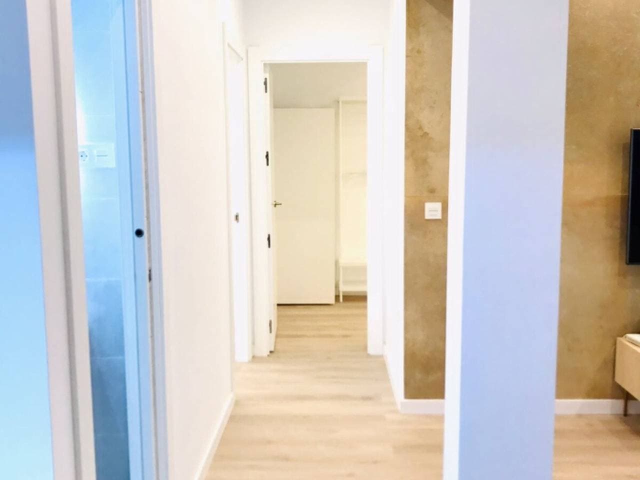 Foto 7 von 12: Moderne Wohnung in Málaga mit 2 Schlafzimmern