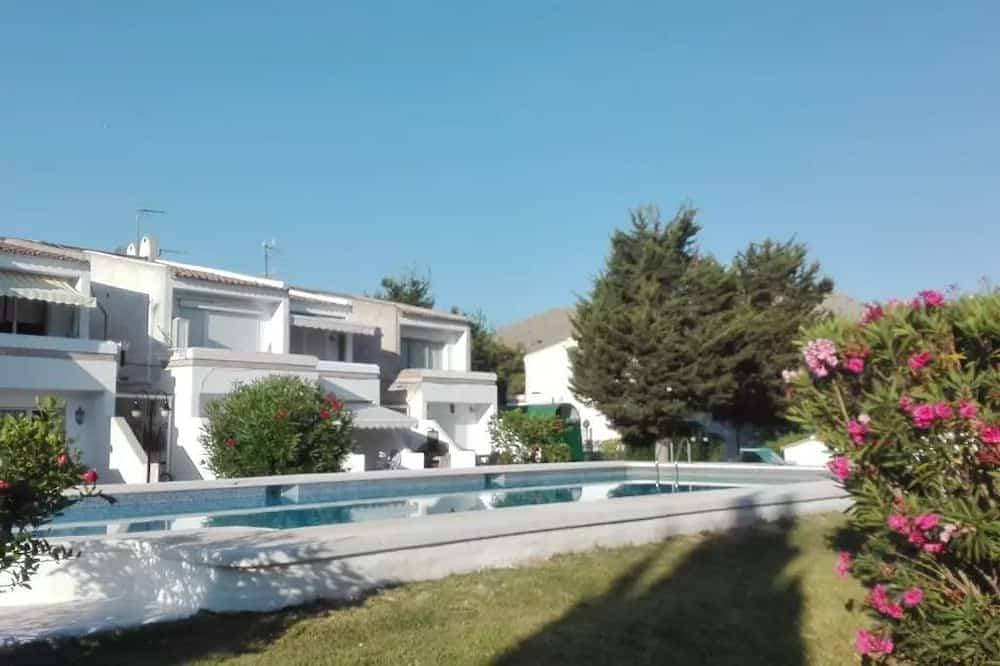 Erdgeschoss mit Garten und Grill, 5 Minuten vom Strand entfernt 1