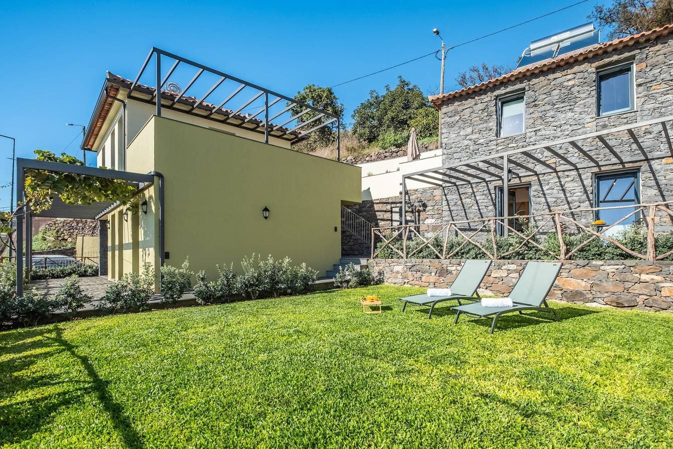 Foto 4 von 23: Studio-Apartment 'Ocean View Rock House' mit Balkon und WLAN