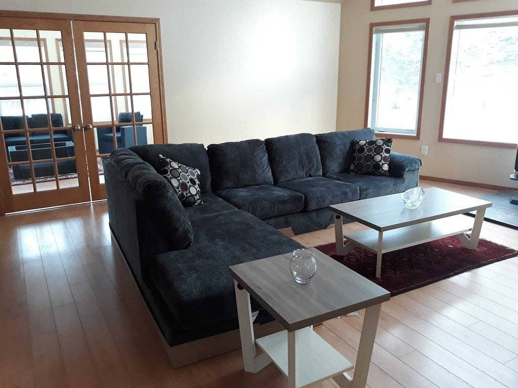 Foto 11 von 33: 3 Bedroom Cottage - Sunroom + Patio + Fire Pit