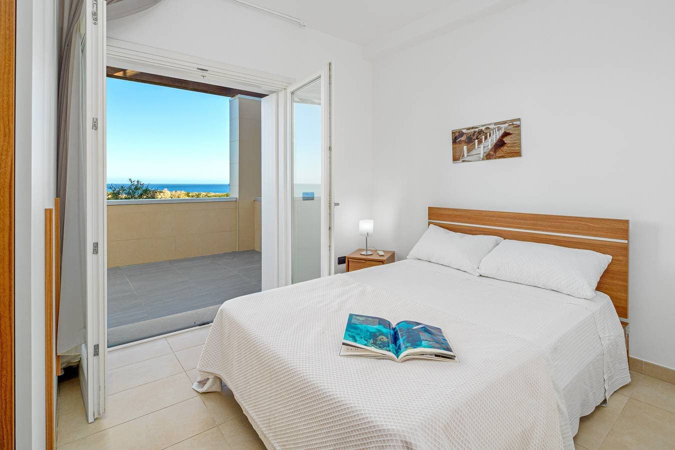 Foto 10 von 27: Lichtdurchflutete Ferienwohnung "Villa Marconi 9" mit Meerblick und privater Terrasse