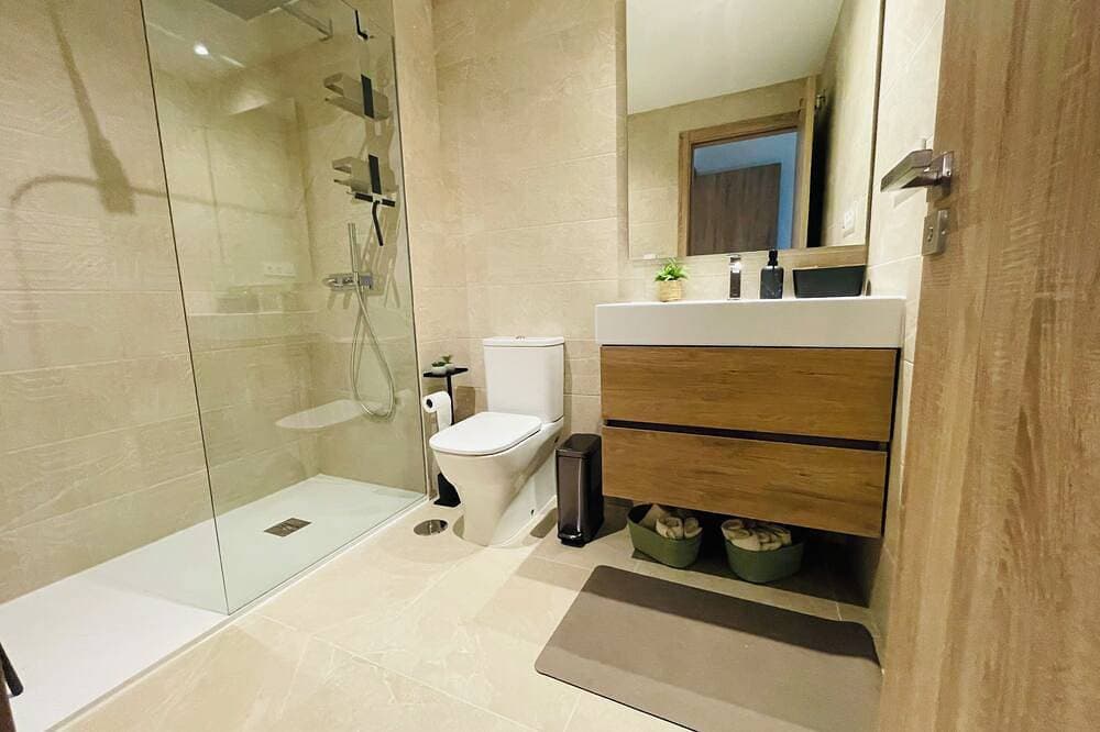 Foto 5 von 30: Modern 2 bed ground floor apartment in peaceful resort near Estepona Golf