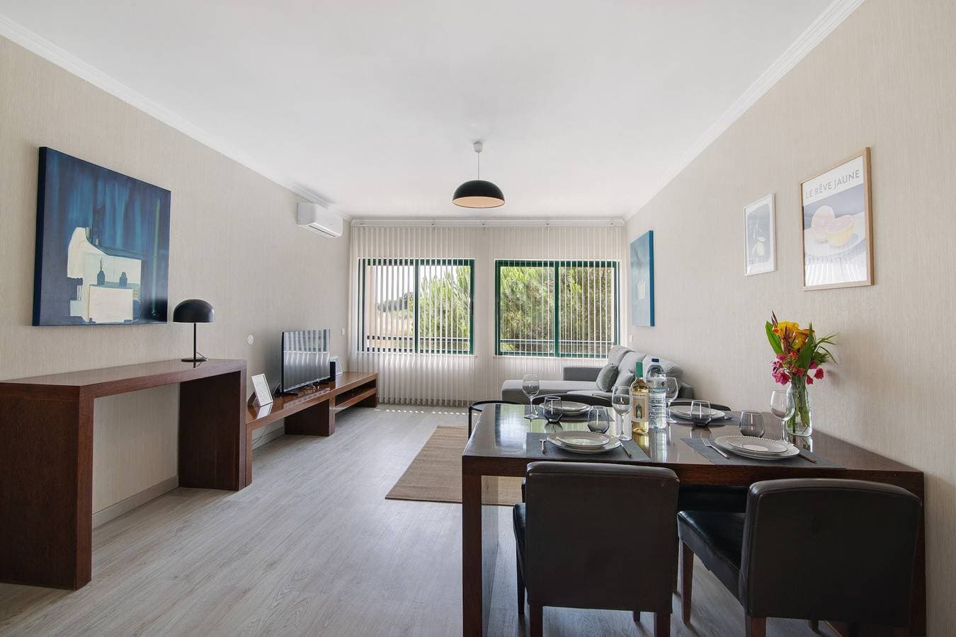 Foto 4 von 21: Ferienwohnung 'Salgados Beach House' mit Gemeinschaftspool, Wi-Fi und Klimaanlage