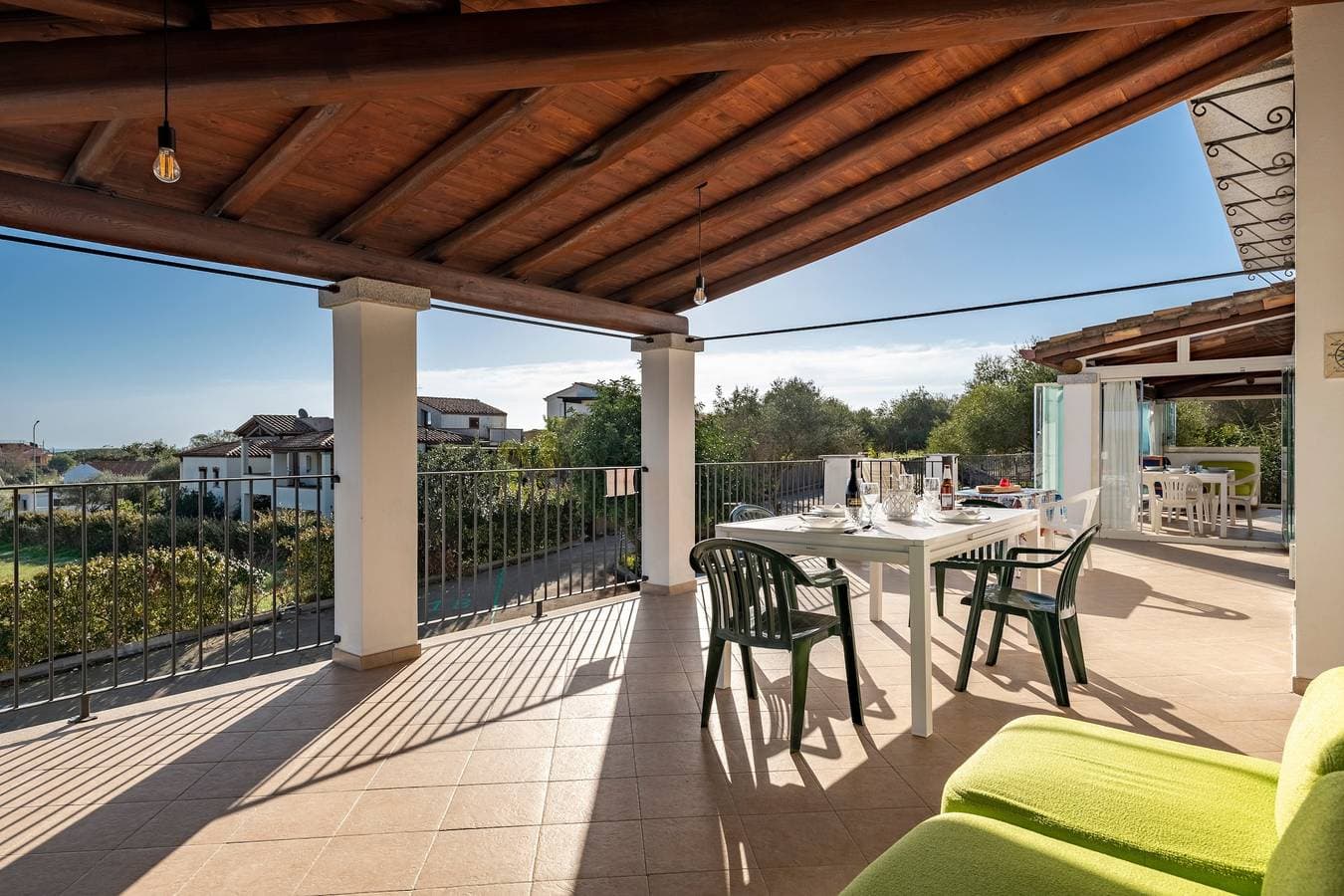 Foto 4 von 20: Ferienhaus "Marina Holiday" mit Meerblick, 2 privaten Terrassen und WLAN