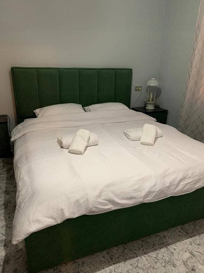 Foto 3 von 18: One-Bedroom Apartment with City View