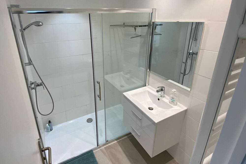 Foto 7 von 16: Bel Appartement Climatise Aiguebelle