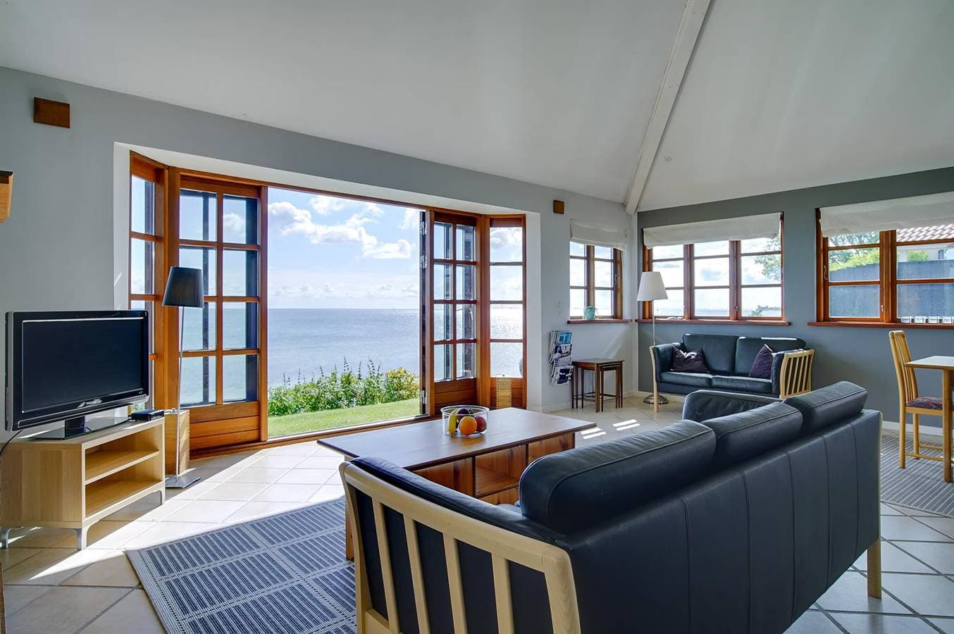 Foto 5 von 33: Pet friendly home in Ullerslev with house sea view