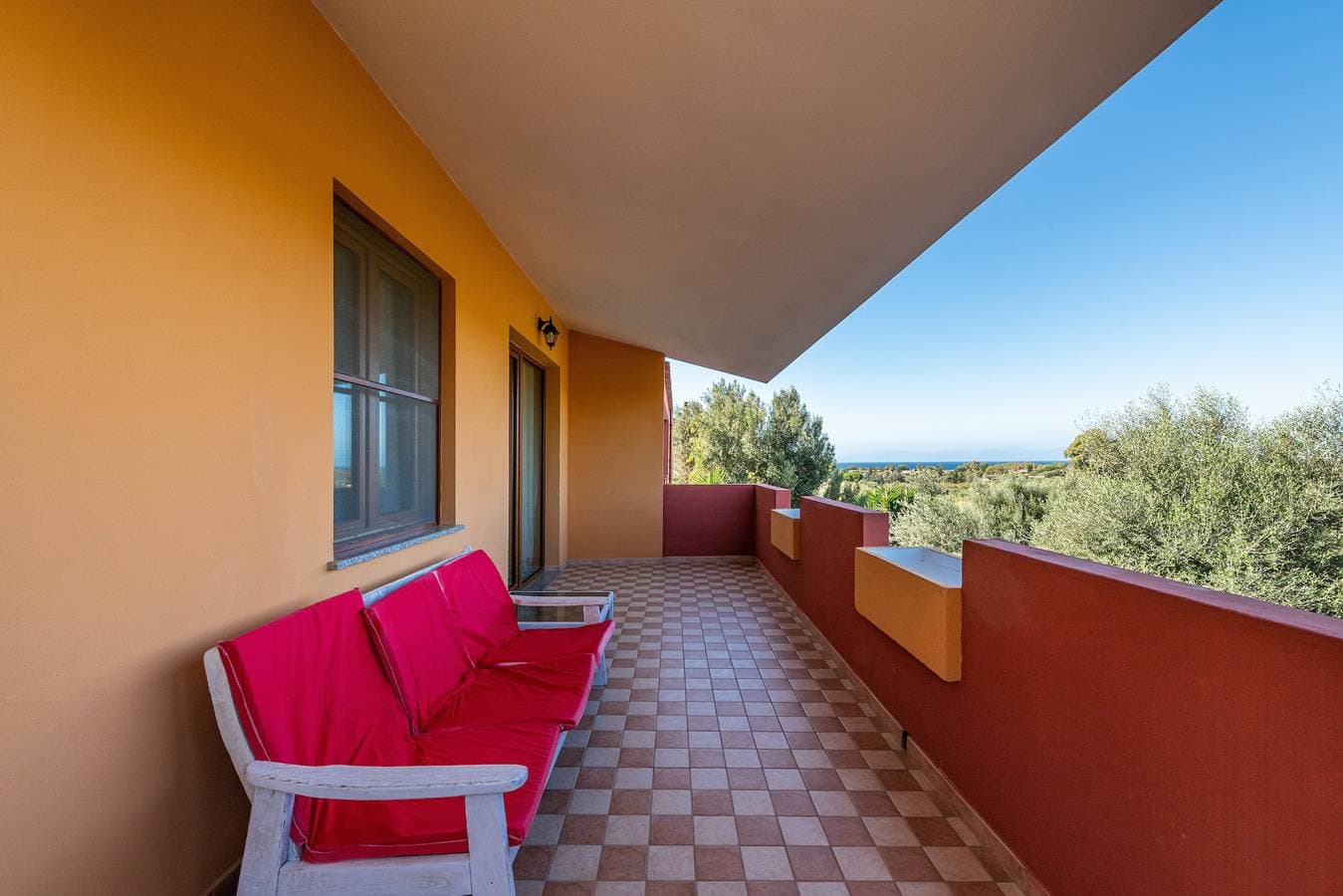 Foto 12 von 23: Ferienhaus "Villa Sunset" nahe dem Strand mit Meerblick, Garten & Terrasse