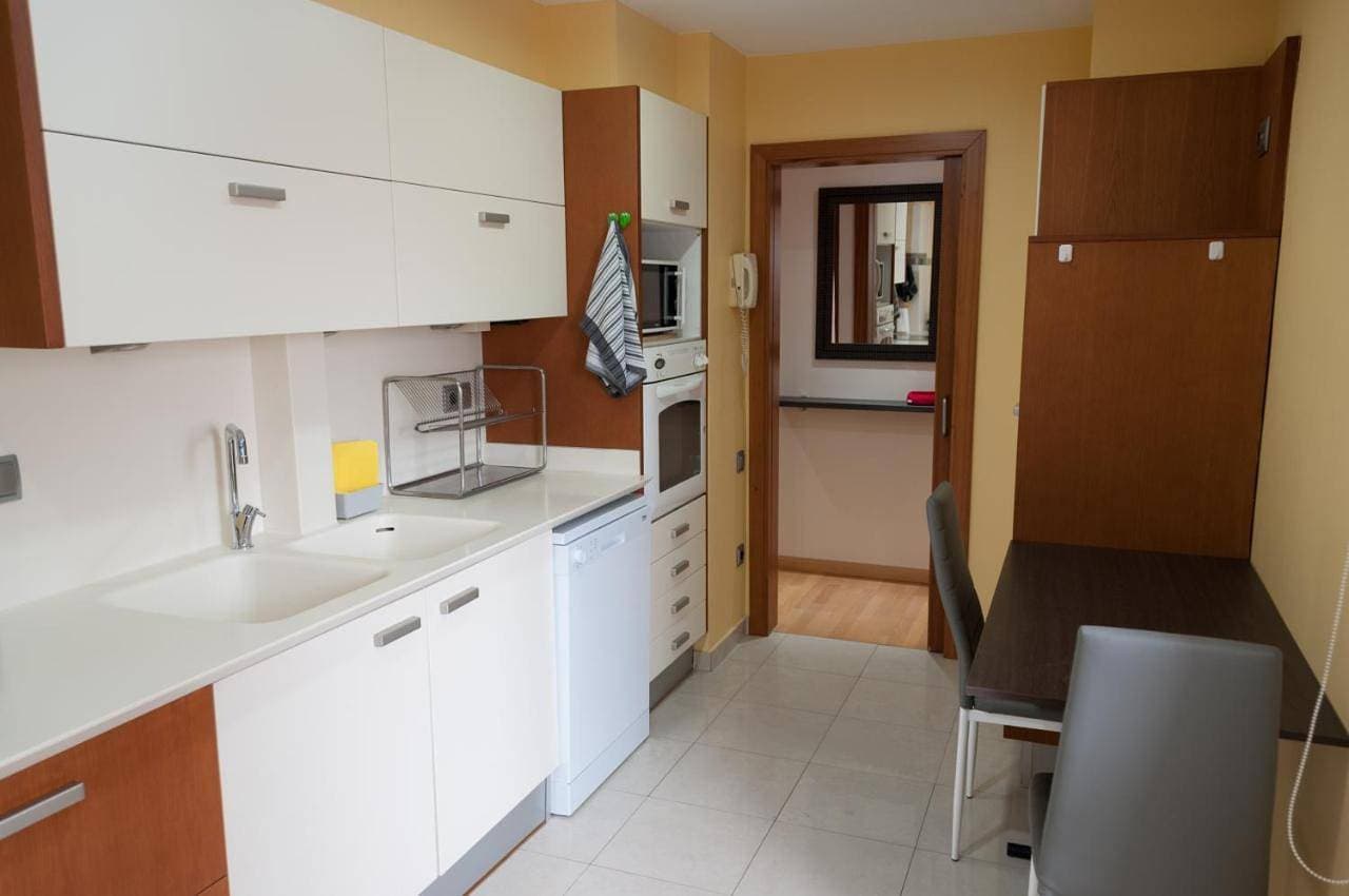 Foto 4 von 28: Three-Bedroom Apartment