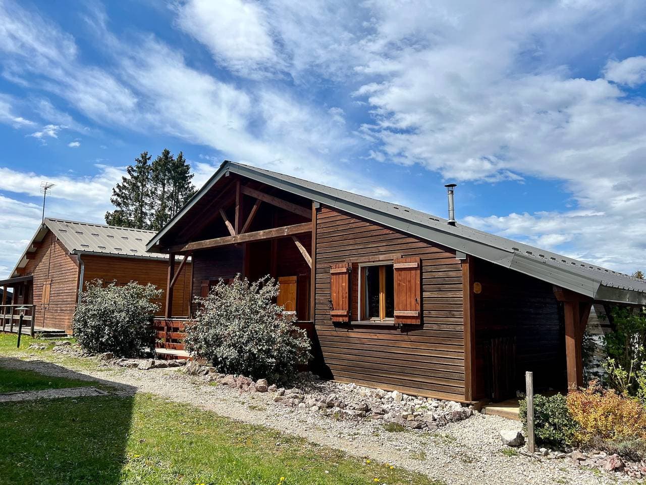 Foto 7 von 17: Chalet für 6 Personen mit Pool