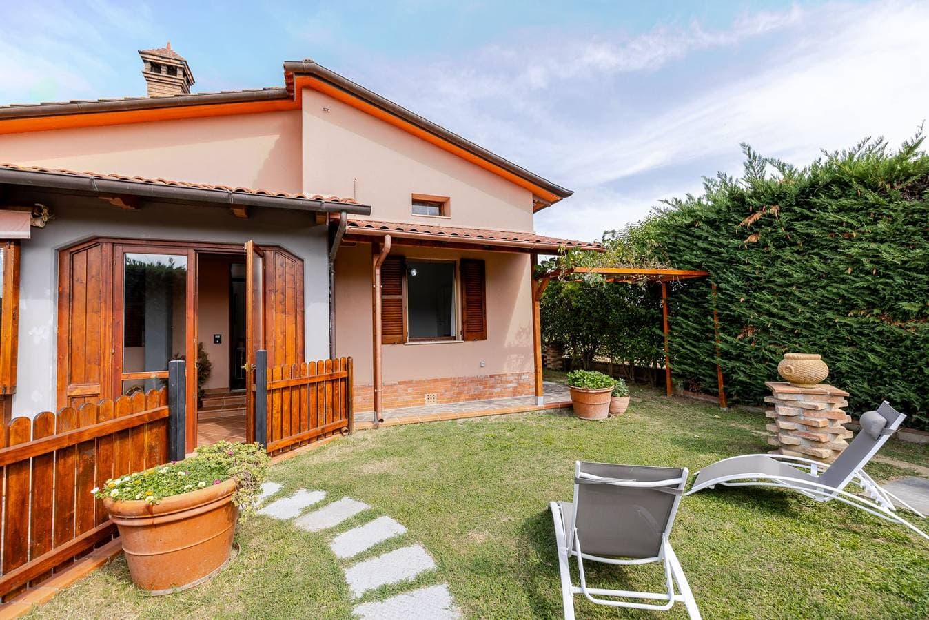 Foto 11 von 17: Ferienhaus für 2 Personen mit Pool