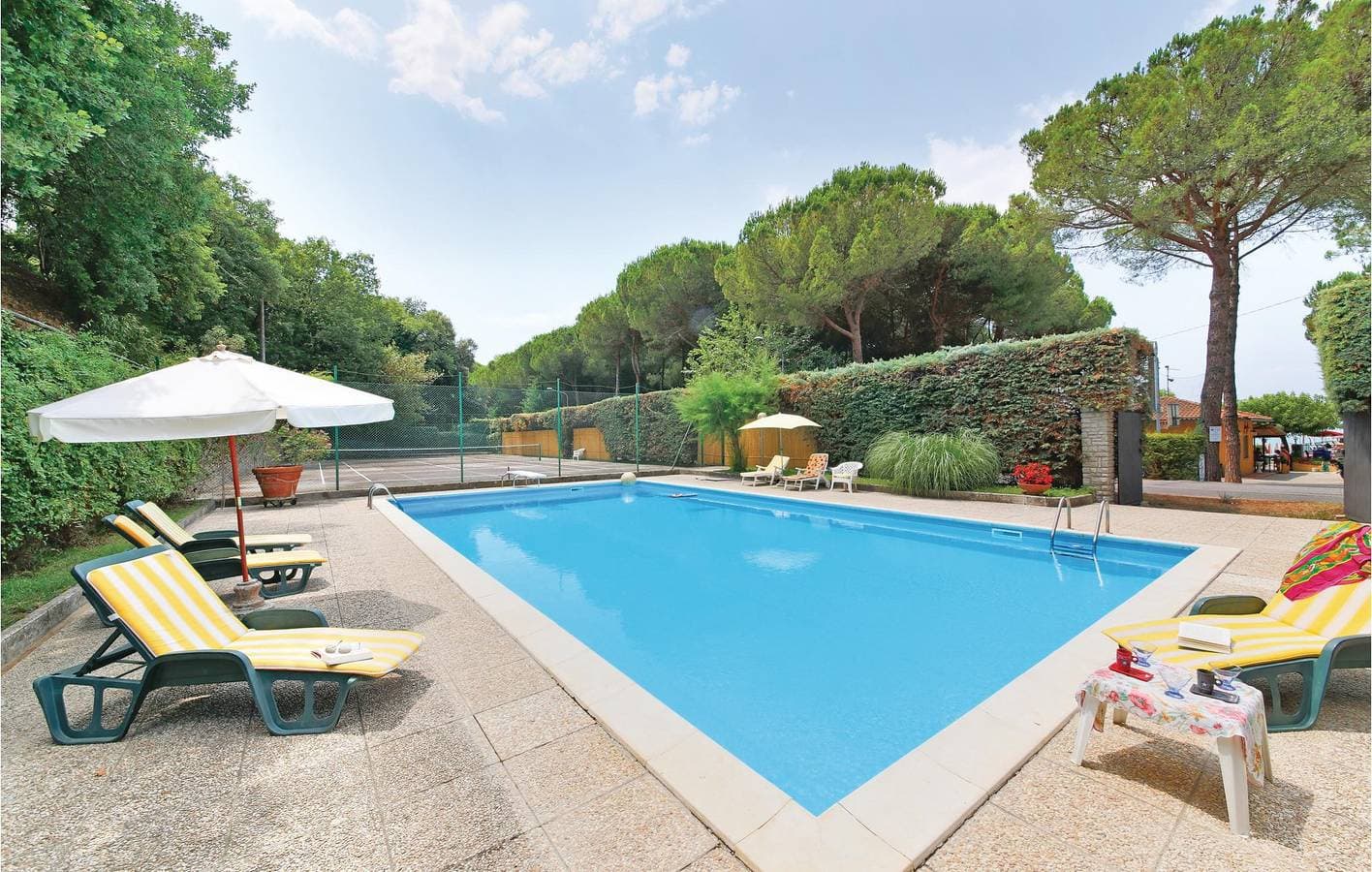 Foto 3 von 27: Magione Oase: 160qm Wohnung mit Pool & Parkplatz