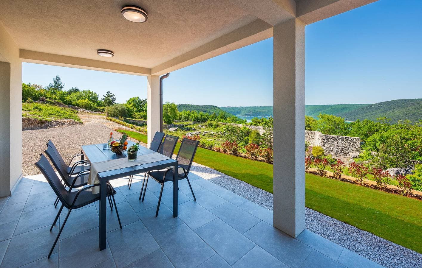 Foto 8 von 41: Gemütliche 2-Zimmer-Wohnung mit Terrasse, WLAN und Parkplatz in Küstennähe