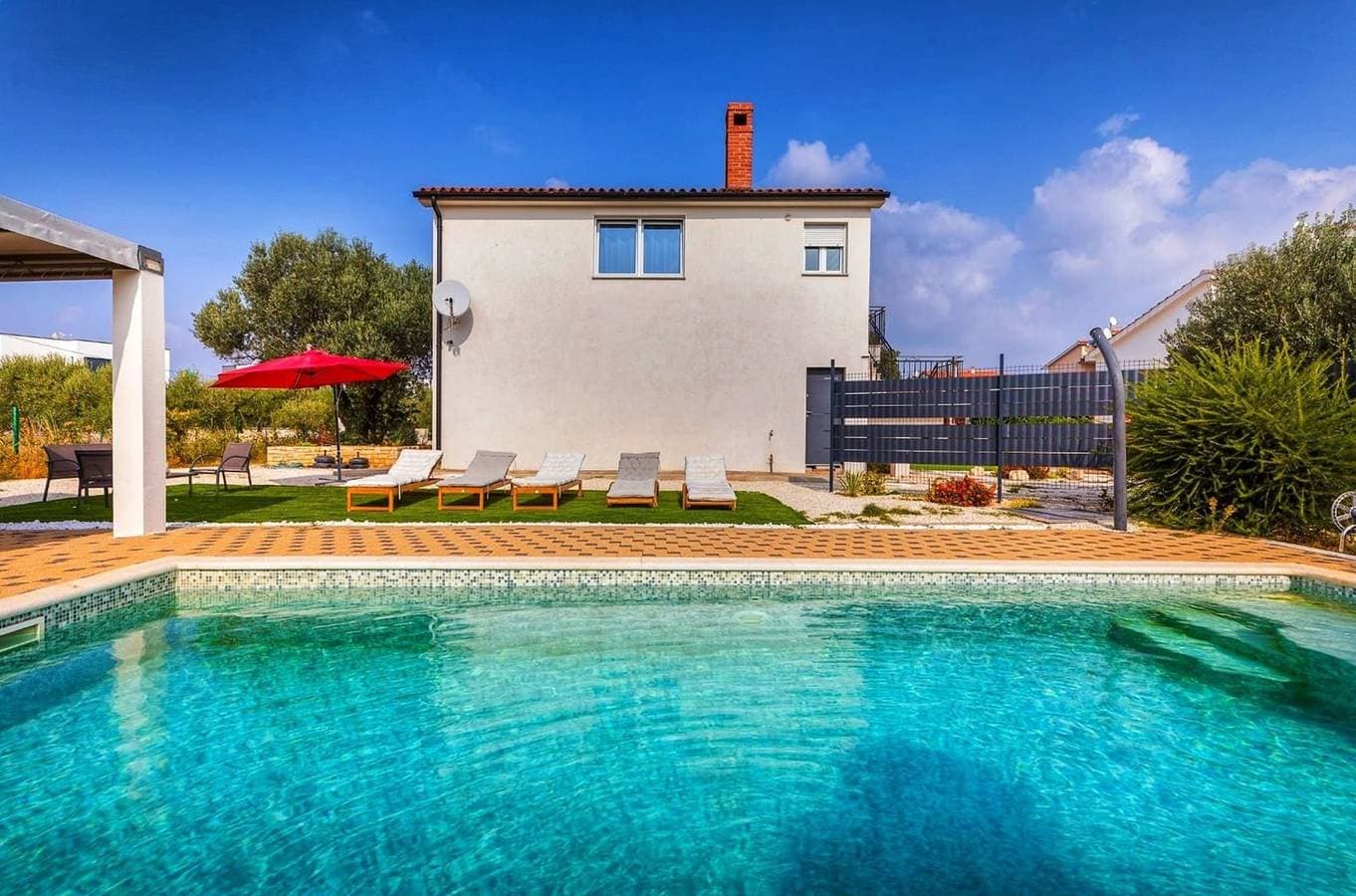 Foto 7 von 42: Villa Sunshine with Private Heated Pool