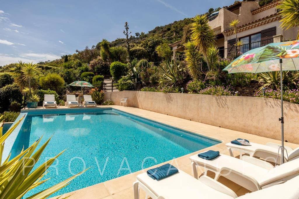 Foto 6 von 49: Villa mit Panoramablick auf das Mittelmeer in Rayol Canadel