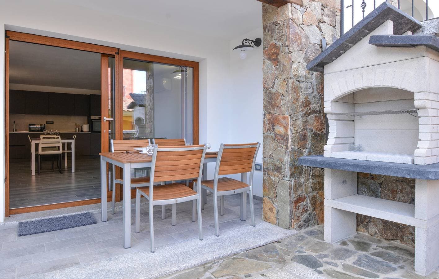 Foto 3 von 24: Gemütliches Olia Speciosa Apartment mit Parkplatz und Terrasse