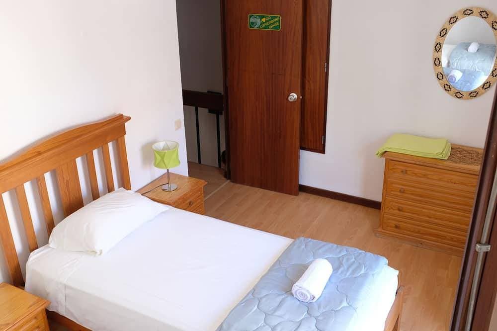Foto 13 von 30: Walk to Marina, Relaxing Duplex in Central Location