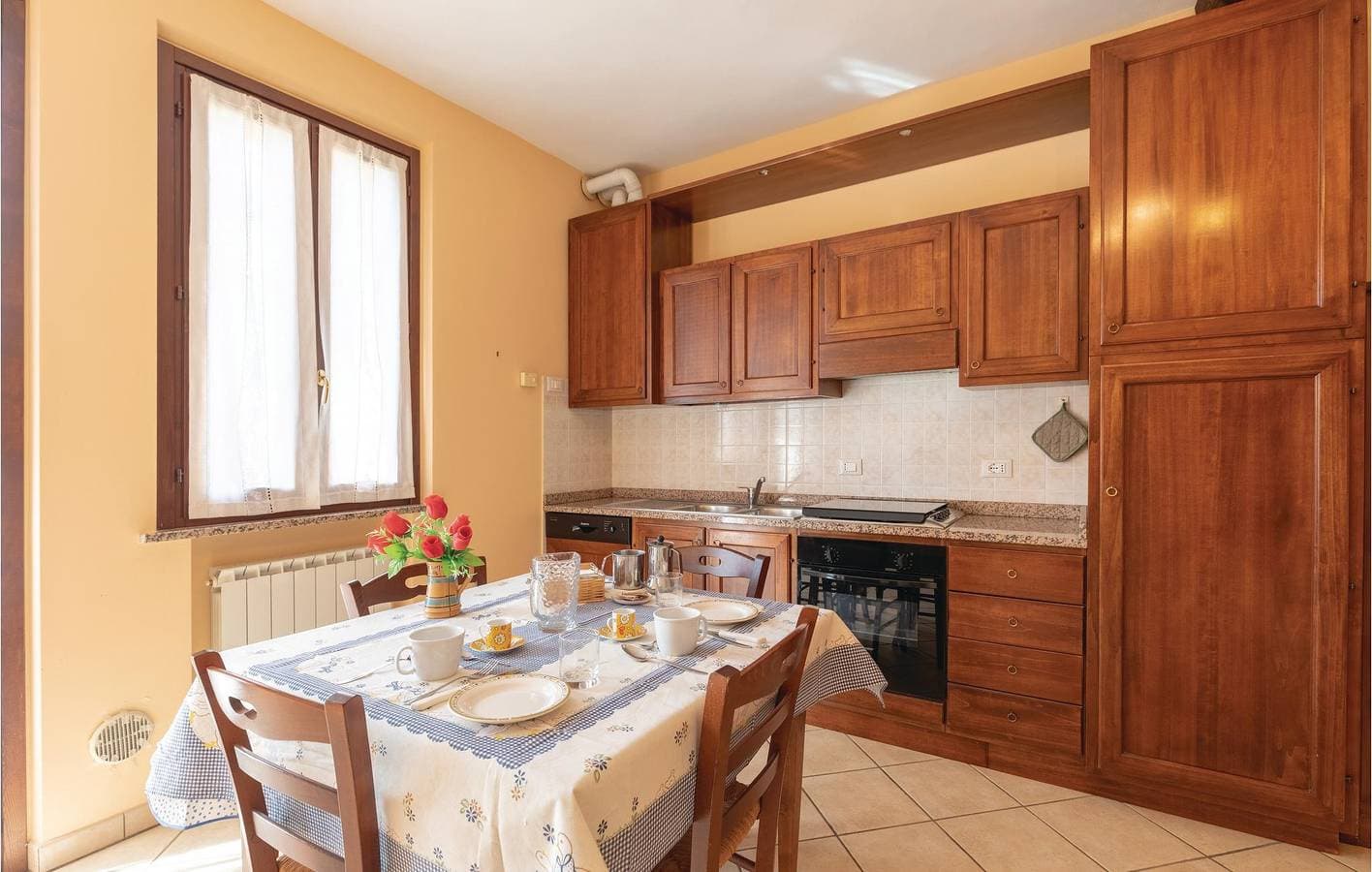 Foto 4 von 19: Gemütliches Apartment am Pool mit WiFi und Parkplatz