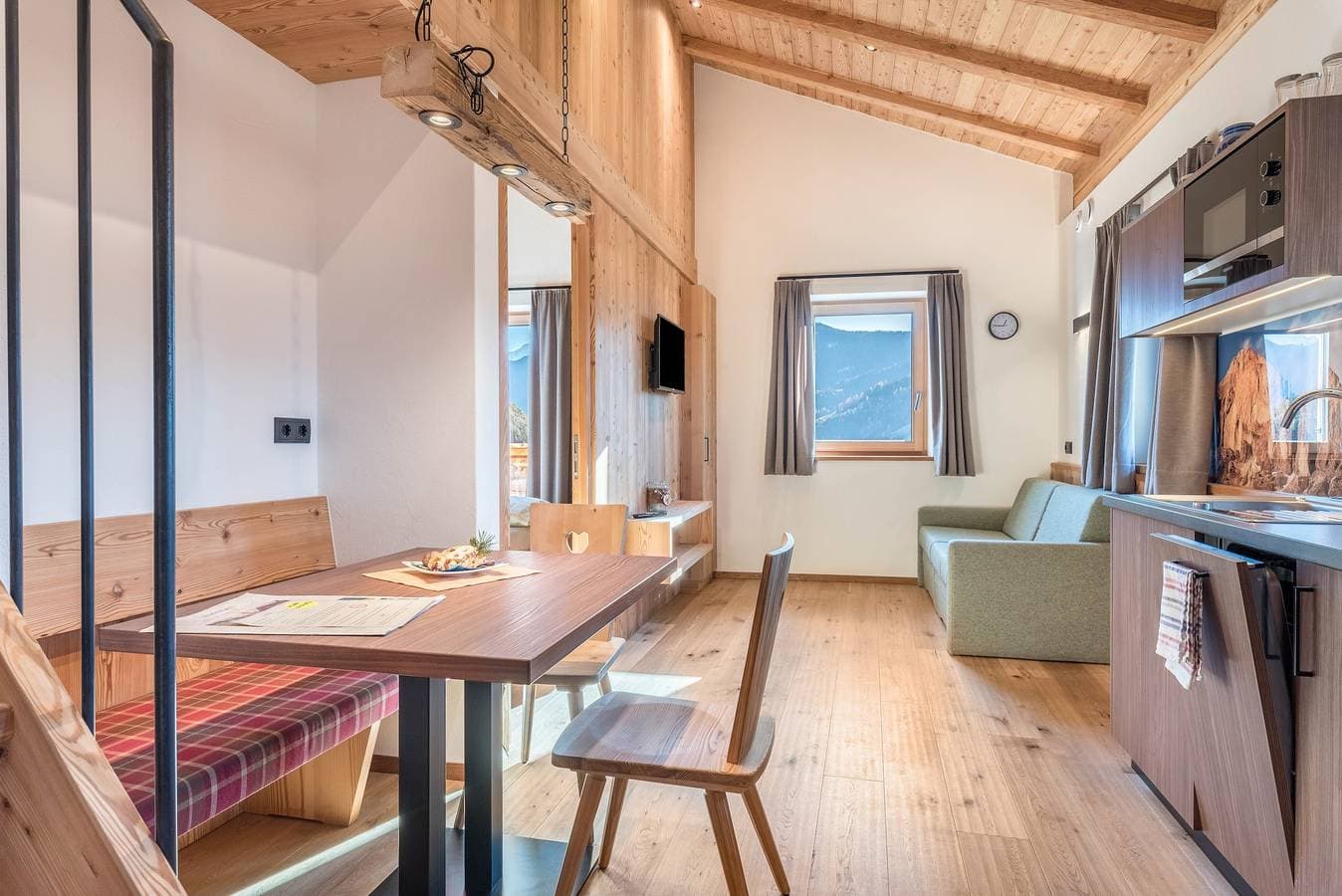 Foto 3 von 26: Ferienwohnung "Guntschöllerhof Rotwand" mit Bergblick, WLAN, Balkon und Garten