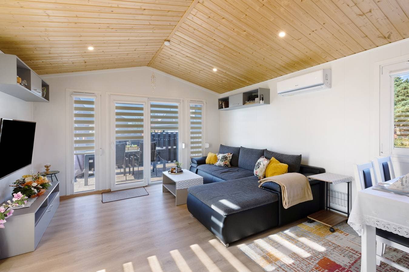 Foto 3 von 25: Ferienhaus 'Madera Concordiasee' mit WLAN und Klimaanlage