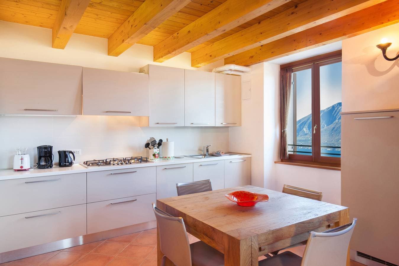 Foto 4 von 22: Apartment Borno With Pool In San Zeno Di Montagna