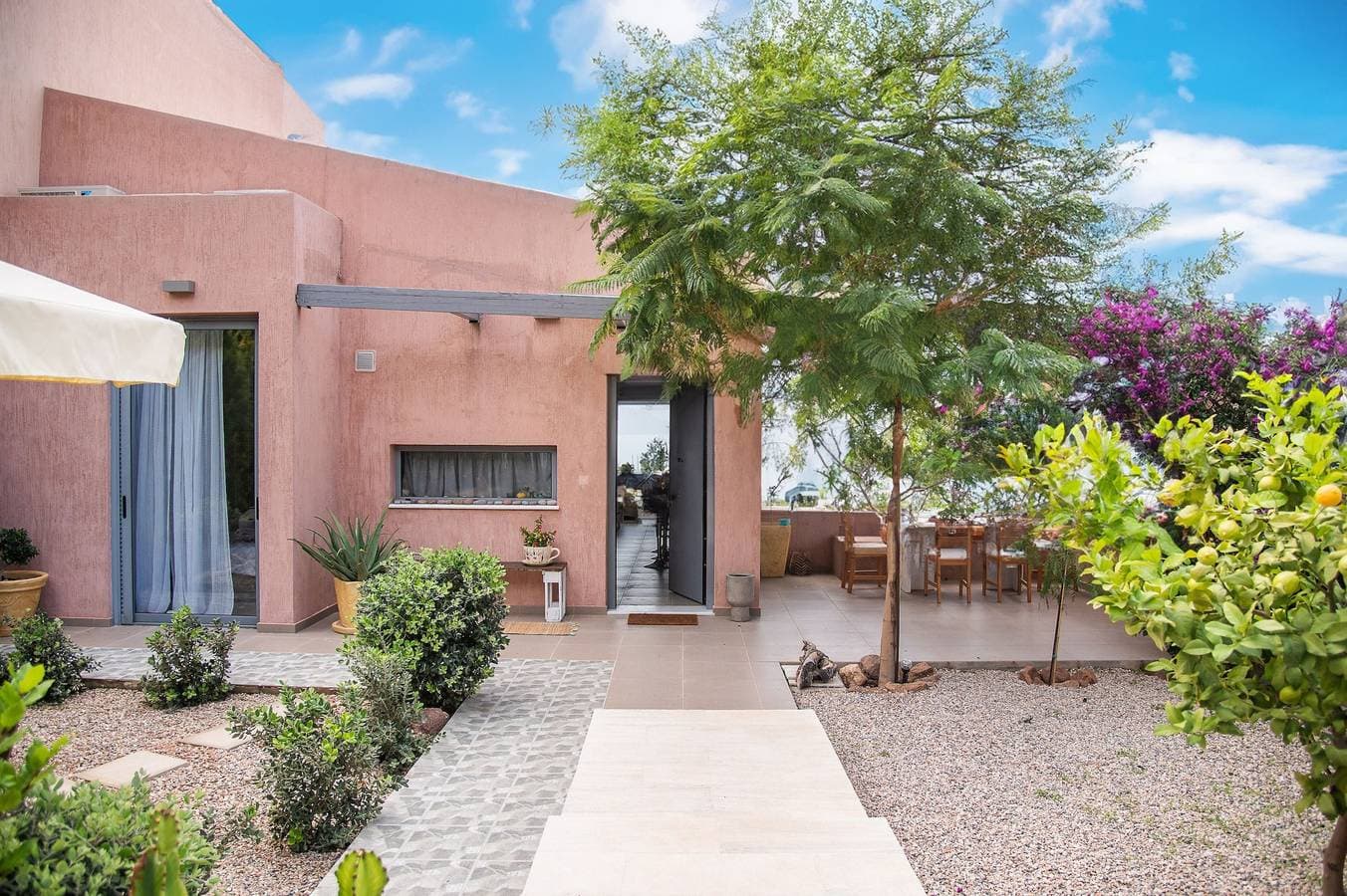 Foto 5 von 78: Villa für 4 Personen mit Terrasse