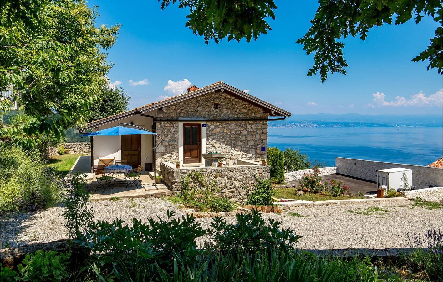 Gemütliches Apartment mit Meerblick, Terrasse, WLAN und Parkplatz – 1,5 km vom Strand entfernt 1