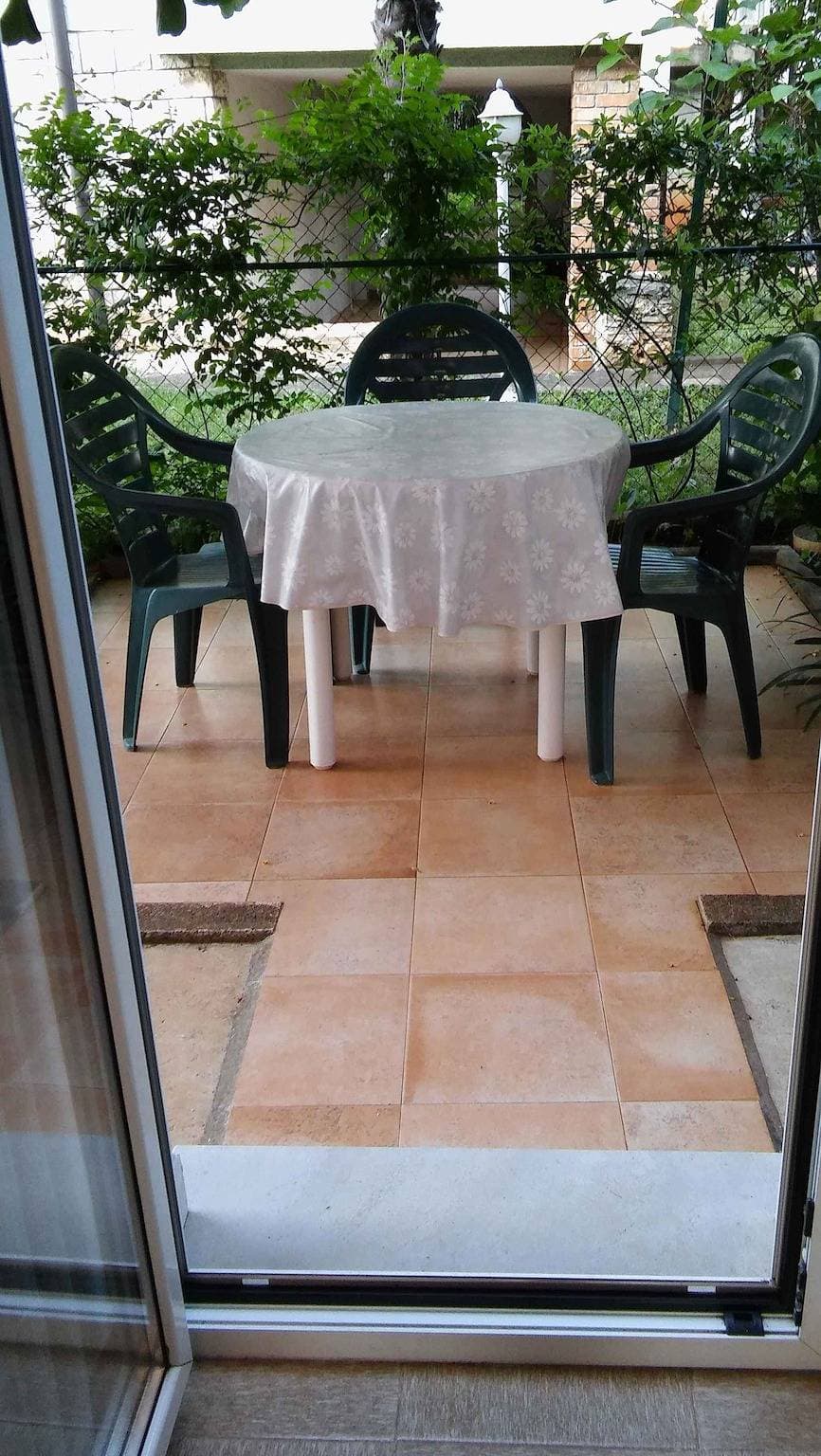 Foto 3 von 24: Ferienwohnung mit Terrasse und Klima