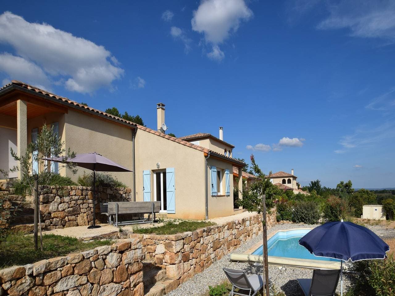 Moderne Villa in Joyeuse, Frankreich mit privatem Pool 1