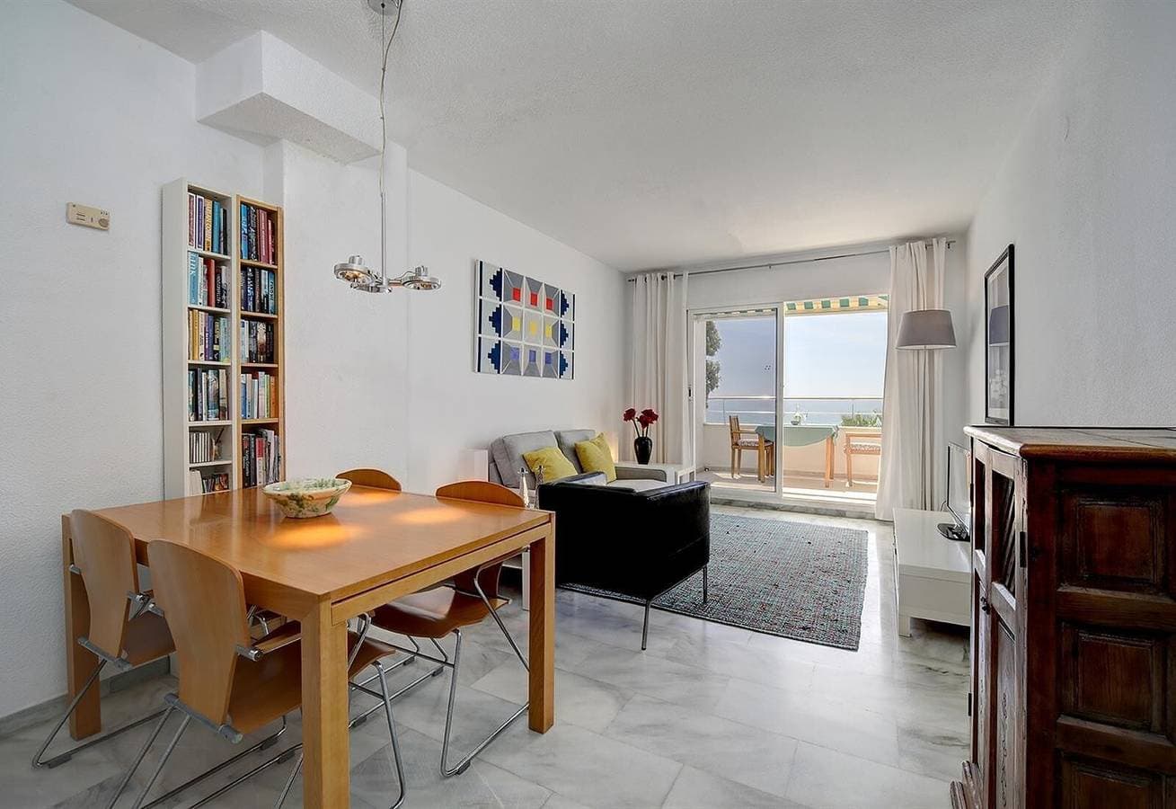 Foto 5 von 25: Ferienwohnung "Boulevard 205" mit Meerblick, Pool, Balkon, Terrasse & Garten